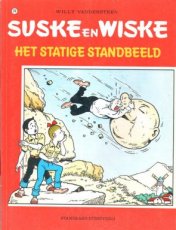 174-Het statige standbeeld